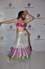 Sofia Hayat at Delna Poonawala fashion show for Amateur Riders Club Porsche polo cup in Mumbai on 23rd March 2013 (8).JPG
